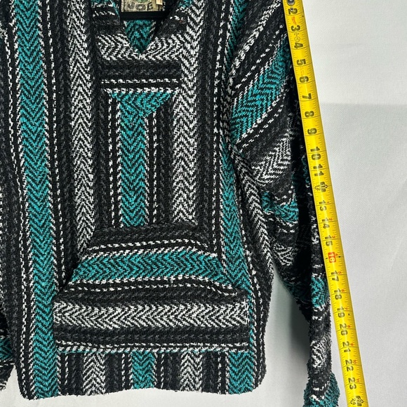 Baja Joe Men's Black and Teal Sweater size M pre
Owned Exellent condition - Picture 4 of 8